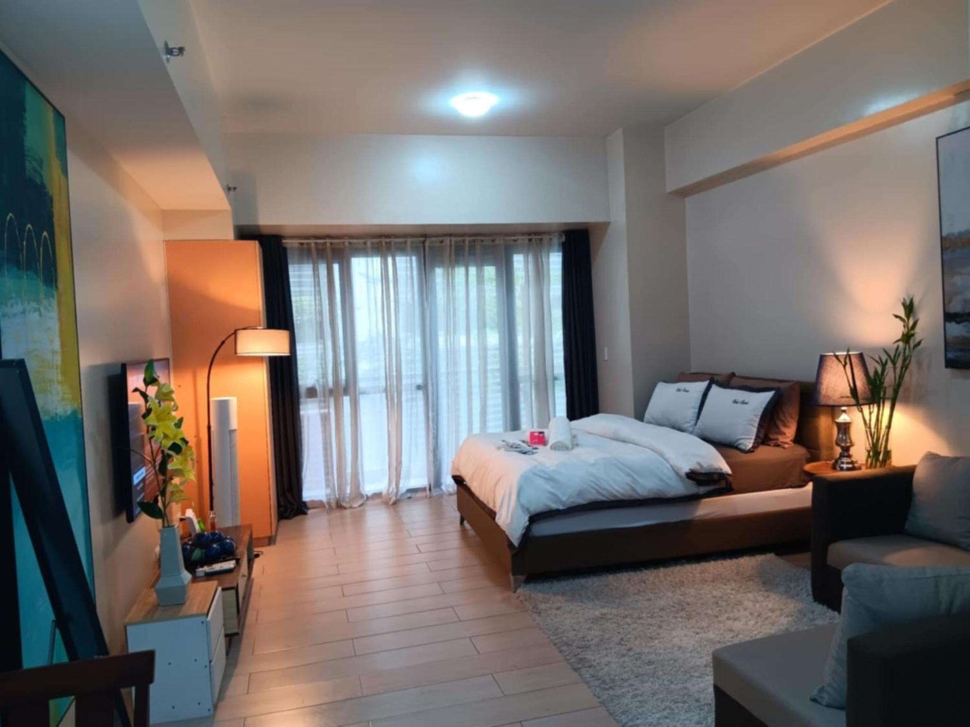 M&n Condotel Manila